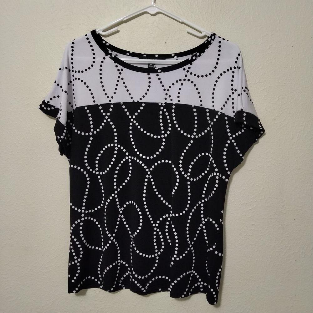 Adele & May Black and White Women's Cap Sleeve Top Size Medium